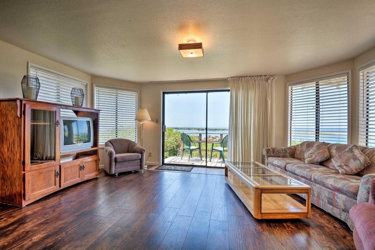 Smith River Vintage Cabin Oceanfront Deck And Views Exterior photo